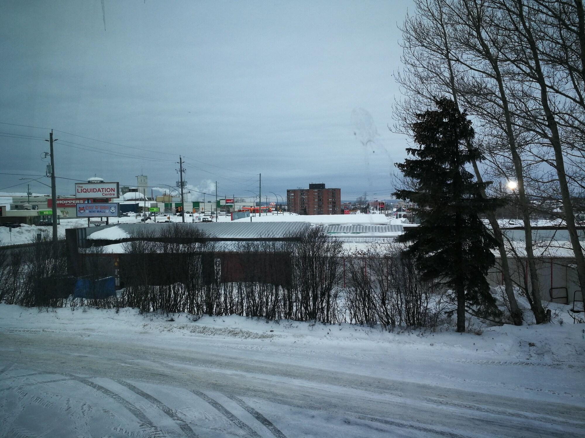 Hotel Super 8 By Wyndham Timmins On Exterior foto