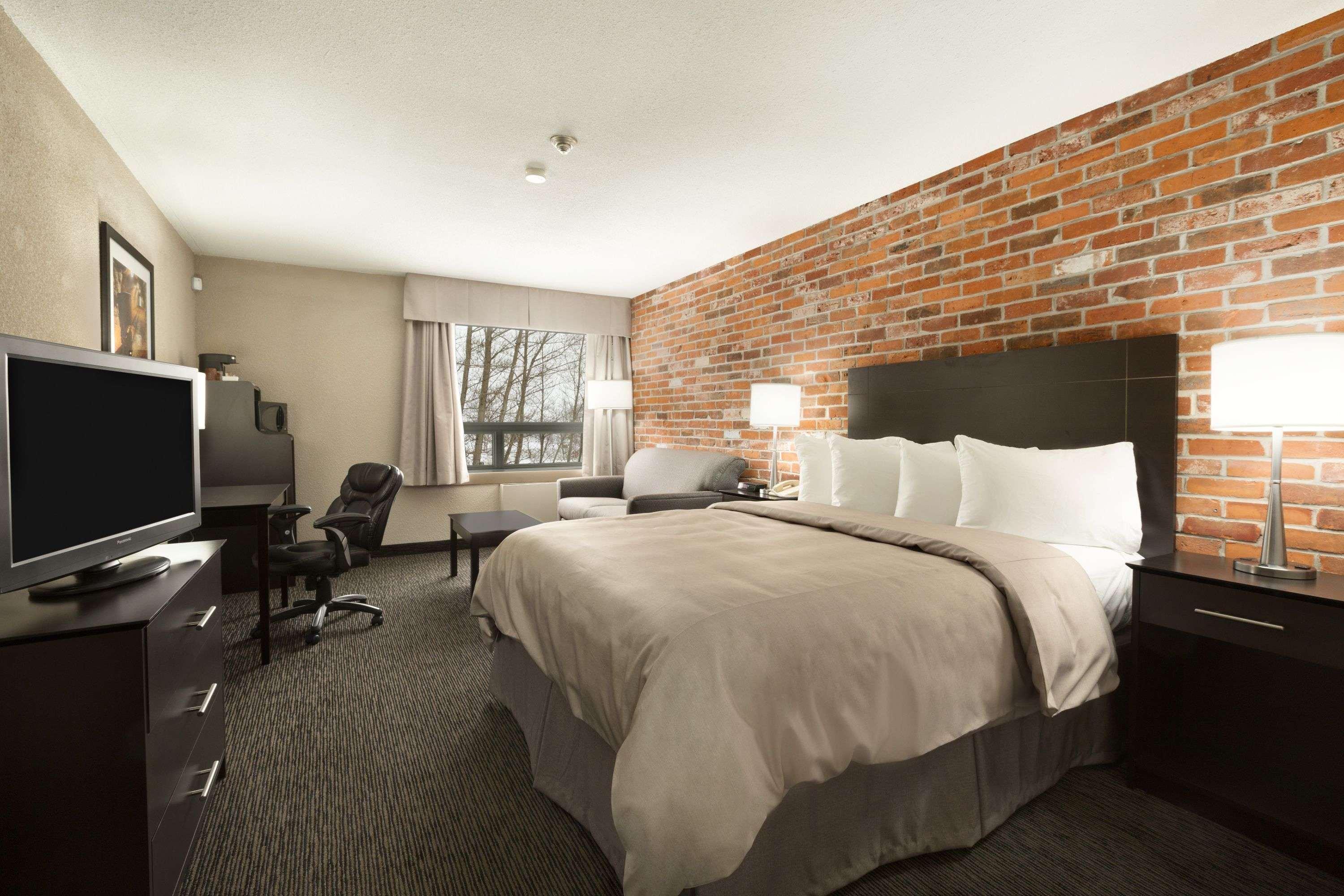 Hotel Super 8 By Wyndham Timmins On Exterior foto